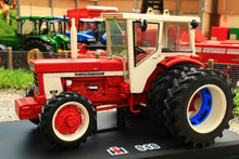 Load image into Gallery viewer, REP208 REPLICAGRI INTERNATIONAL IH 946 4WD TRACTOR WITH DETACHABLE REAR DUALS