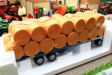 Load image into Gallery viewer, REP233 REPLICAGRI MAUPU FLAT BED TRAILER WITH 30 ROUND BALES