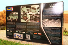 Load image into Gallery viewer, REV07047 REVELL 1:24 SCALE LAND ROVER SERIES III LWD STATION WAGON KIT
