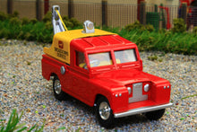 Load image into Gallery viewer, RT41701S Corgi 1:43 Scale Land Rover Breakdown Truck 417S