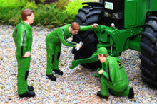 Load image into Gallery viewer, Sch03915 Schuco 132 Scale Set Of 3 Figures In John Deere Overalls Tractors And Machinery (1:32