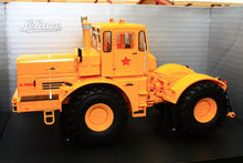 Load image into Gallery viewer, Sch07718 Schuco Kirovets K-700A Tractor In Yellow Tractors And Machinery (1:32 Scale)