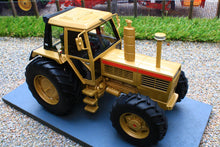 Load image into Gallery viewer, SCH09106 Schuco Same Hercules 160 Gold PRO.R32 (1:32 Scale)