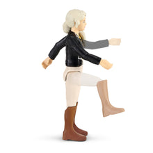 Load image into Gallery viewer, SL42437 Schleich Horse Loose Box with Horse Club Tori & Princess