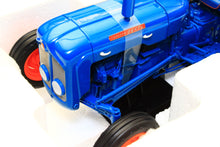 Load image into Gallery viewer, UH2898 Universal Hobbies 1:16th Scale Fordson Dexta 1960 1962 Tractor