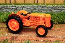 Load image into Gallery viewer, Uh4990 Universal Hobbies Massey Harris 202 Workbull Tractor Tractors And Machinery (1:32 Scale)