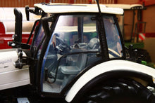 Load image into Gallery viewer, Uh5321 Universal Hobbies Lamborghini Mach 250 Vrt Tractor Tractors And Machinery (1:32 Scale)