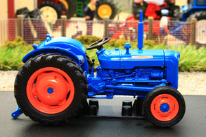 UH6270 Universal Hobbies 1:32 Scale Fordson Dexta 1960 Tractor