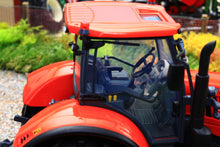 Load image into Gallery viewer, UH6439 Universal Hobbies Kubota M7172 4WD Tractor