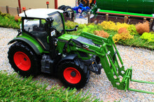 Load image into Gallery viewer, UH6448 Universal Hobbies Fendt 514 Vario Tractor with Front Loader, Agromais Seed Bags &amp; Pallet Ltd Edition