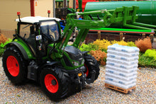 Load image into Gallery viewer, UH6448 Universal Hobbies Fendt 514 Vario Tractor with Front Loader, Agromais Seed Bags &amp; Pallet Ltd Edition