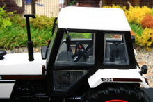 Load image into Gallery viewer, UH6470 Universal Hobbies 132 Scale Case International 1394 2WD Tractor Ltd Edition 1000pcs