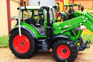 USK10641 USK FENDT 313 VARIO TRACTOR WITH FRONT LOADER -  FRONT RIGHT