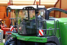 Load image into Gallery viewer, W7813 WIKING FENDT KATANA 85 FORAGE HARVESTER WITH TWO HEADERS
