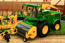 Load image into Gallery viewer, W7832 Wiking John Deere 8500I Self Propelled Forage Harvester With Two Headers Tractors And