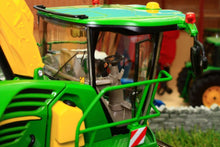 Load image into Gallery viewer, W7832 Wiking John Deere 8500I Self Propelled Forage Harvester With Two Headers Tractors And