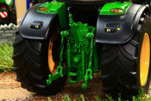 Load image into Gallery viewer, W7836 Wiking John Deere 6250R Tractor Tractors And Machinery (1:32 Scale)