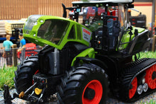 Load image into Gallery viewer, W7839 WIKING CLAAS AXION 930 TRACTOR WITH TRACKS