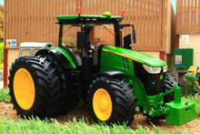 Load image into Gallery viewer, W7846 WIKING JOHN DEERE 7310R TRACTOR WITH REAR DUALSx