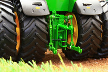 Load image into Gallery viewer, W7846 WIKING JOHN DEERE 7310R TRACTOR WITH REAR DUALS