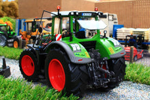 Load image into Gallery viewer, W7847 WIKING FENDT 942 VARIO TRACTOR