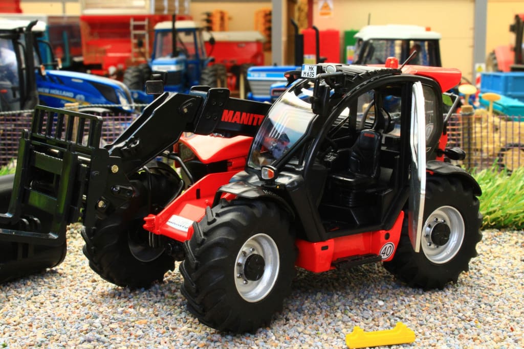 Wiking Manitou MLT 635 テレスコピックローダー 1:32 Wiking 1/32 Manitou MLT 635 テレスコピックローダー