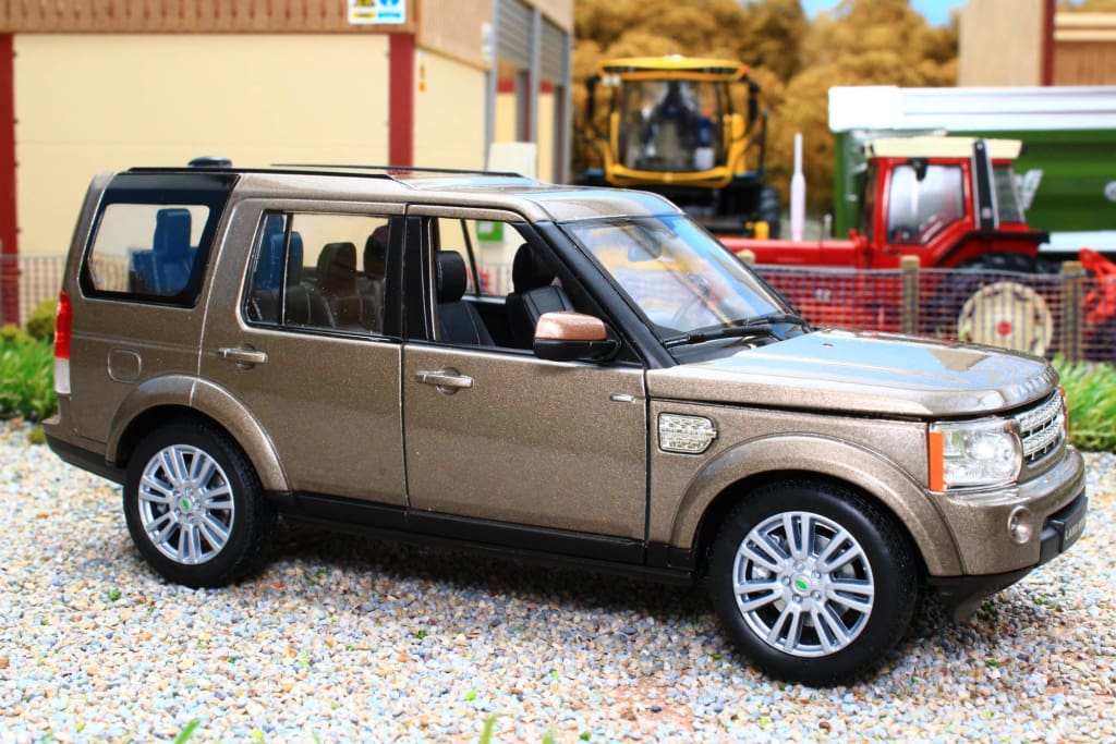 Land Rover Discovery 4 Welly 1/24° – Les Miniatures