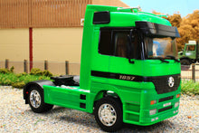 Load image into Gallery viewer, WEL32280G WELLY 132 SCALE Mercedes Actros Lorry in Green