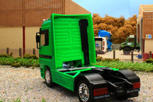 Load image into Gallery viewer, WEL32280G WELLY 132 SCALE Mercedes Actros Lorry in Green