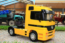 Load image into Gallery viewer, WEL32280Y WELLY 132 SCALE MERCEDES BENZ ACROS LORRY IN YELLOW