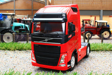 Load image into Gallery viewer, WEL3260SR WELLY 132 SCALE VOLVO FH 4X2 LORRY IN RED