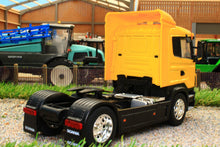 Load image into Gallery viewer, WEL32625Y WELLY SCANIA R470 4X2 LORRY IN YELLOW