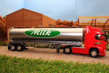 Load image into Gallery viewer, WEL32632RMT Welly 1:32 Scale Volvo FH12 Lorry Milk Tanker in Red and Silver
