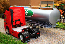 Load image into Gallery viewer, WEL32632RMT Welly 1:32 Scale Volvo FH12 Lorry Milk Tanker in Red and Silver