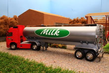 Load image into Gallery viewer, WEL32632RMT Welly 1:32 Scale Volvo FH12 Lorry Milk Tanker in Red and Silver