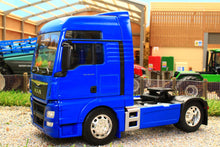 Load image into Gallery viewer, WEL32650SB WELLY MAN TGX 18.440 4X2 LORRY IN BLUE