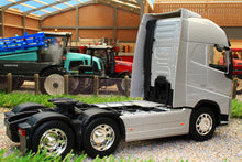 Load image into Gallery viewer, WEL32690LS WELLY 132 SCALE VOLVO FH 6X2 LORRY IN SILVER
