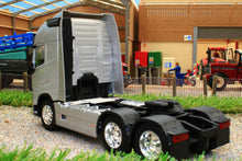 Load image into Gallery viewer, WEL32690LS WELLY 132 SCALE VOLVO FH 6X2 LORRY IN SILVER