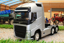 Load image into Gallery viewer, WEL32690LS WELLY 132 SCALE VOLVO FH 6X2 LORRY IN SILVER