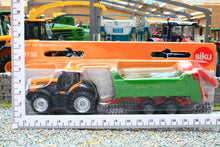 Load image into Gallery viewer, 1133 Siku Small Scale JCB Fastrac with Strautmann Dung Spreader