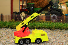 Load image into Gallery viewer, 1326 Siku 1:87 Scale Hydraulic Crane Truck
