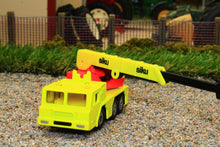 Load image into Gallery viewer, 1326 Siku 1:87 Scale Hydraulic Crane Truck