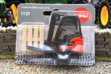 Load image into Gallery viewer, 1331 Siku Small Scale Linde Xi16 Forklift Truck