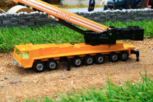 Load image into Gallery viewer, 1623 SIKU 187 SCALE MEGA LIFTER MOBILE CRANE