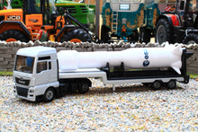 Load image into Gallery viewer, 1758 Siku Small Scale MAN Lorry with ESA Rocket