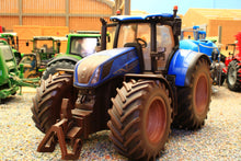 Load image into Gallery viewer, 3291(W) Weathered Siku 1:32 Scale New Holland T7.315 4WD Tractor