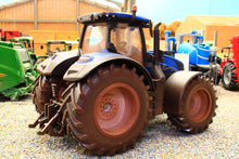 Load image into Gallery viewer, 3291(W) Weathered Siku 1:32 Scale New Holland T7.315 4WD Tractor