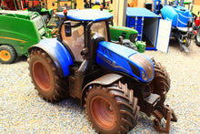 Load image into Gallery viewer, 3291(W) Weathered Siku 1:32 Scale New Holland T7.315 4WD Tractor