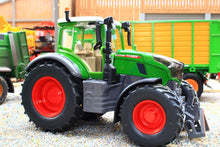 Load image into Gallery viewer, 3298 Siku 1:32 Scale Fendt 728 Vario Tractor with Detachable Cargo 6 100 Front Loader