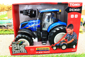 43156A2 Britains Big Farm New Holland T7.270 Tractor (1:16 Scale)